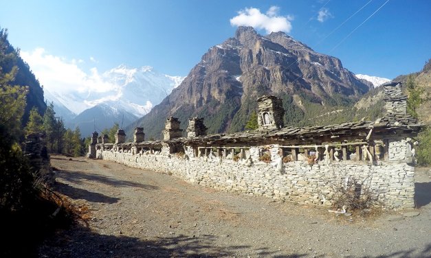 Annapurna Circuit 13 day Trekking Guide in Nepal